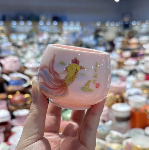 M001. Goldfish Cup