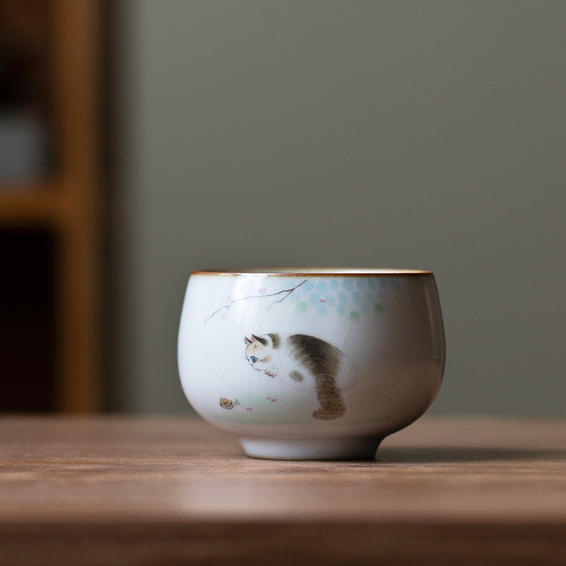 Teacup. Luohan shape silky texture kitty cat cup