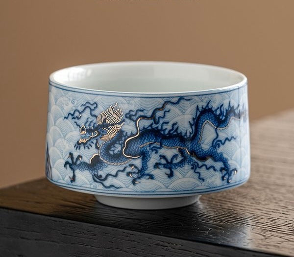 M015. Gorgeous golden line dragon teacup