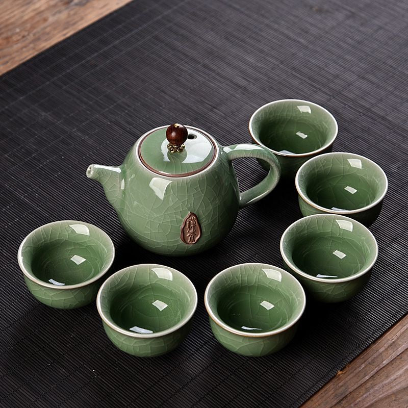 Teapot. Green jade zen teapot
