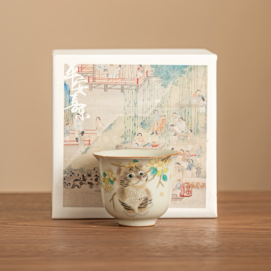 M004. Floral Shape Kitty Cat Teacup（without gift box)