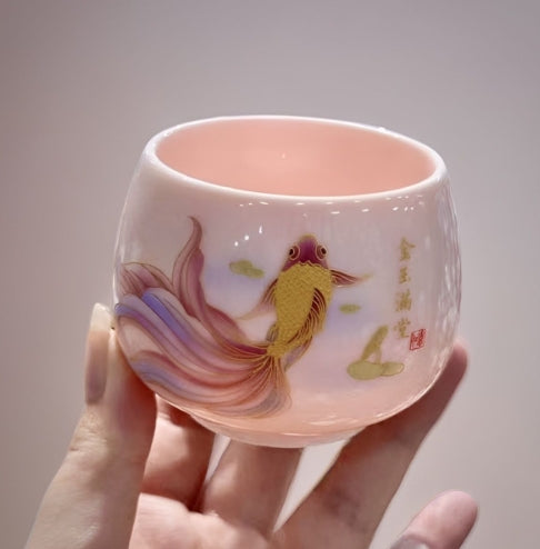 M001. Goldfish Cup
