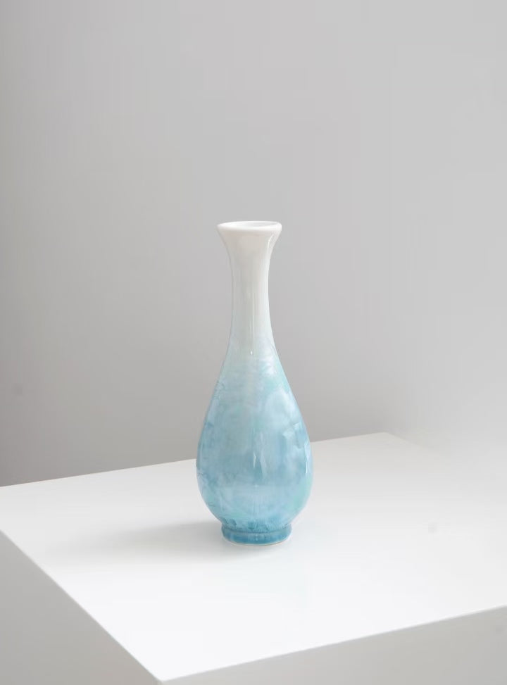 M025Chinese art vase/Ceramics are the art of fire and earth