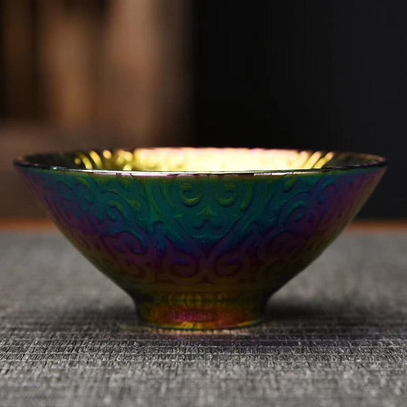 M006. Iridescent lucky Fu character cup