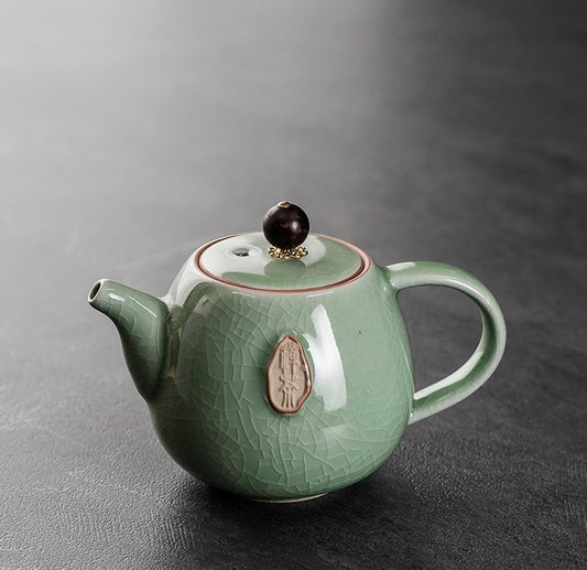 Teapot. Green jade zen teapot